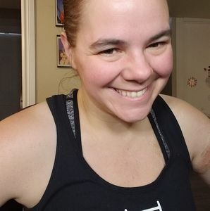 Meet your Posher, Candice